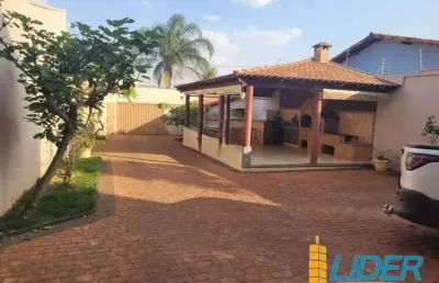 Casa à venda, 4 quartos, 1 suíte, 2 vagas, tibery - uberlândia/mg