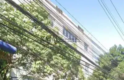 Alugo excelente prédio comercial com 2.305m-est. bananal com três rios-rj.