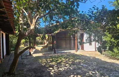 Vendo excelente casa 03 qtos 02 suites 01 vaga-caminho de búzios-rj.
