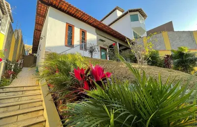 Casa com 4 quartos à venda na Rua Acácia do Paraibuna, Bom Pastor, Juiz de Fora
