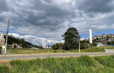 Terreno à venda na Avenida Presidente Costa e Silva, São Pedro, Juiz de Fora