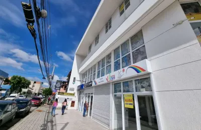 Ponto comercial para alugar na Rua Henrique Dias, Benfica, Juiz de Fora