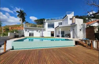 Casa em condomínio fechado com 6 suítes em igaratá-sp