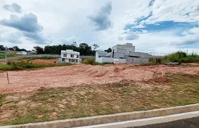 Reserva araçari terreno em condomínio fechado, plano, próximo à portaria, na rua principal do condomínio