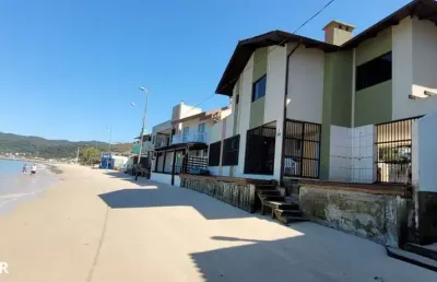 Para você.. quer morar bem.. frente ao mar ?? comprar.. bombinhas..