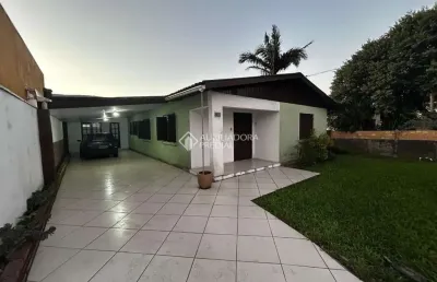 Casa com 3 quartos à venda na nelson silveiro de souza, 108, caiu do céu, osório, 202 m2 por r$ 430.000