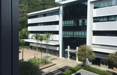 Sala comercial à venda na rodovia josé carlos daux, 5500, saco grande, florianópolis, 45 m2 por r$ 495.000