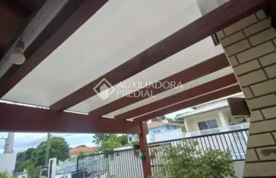Casa com 3 quartos à venda na servidão arthur luciano garcia, 114, ingleses do rio vermelho, florianópolis, 180 m2 por r$ 560.000