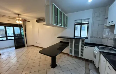 Apartamento com 2 quartos à venda na rua das tainhotas, 133, jurerê, florianópolis, 72 m2 por r$ 890.000