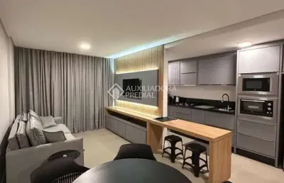 Apartamento com 2 quartos à venda na avenida dos salmões, 405, jurerê internacional, florianópolis, 77 m2 por r$ 1.690.000