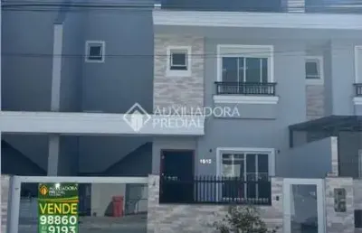 Casa com 4 quartos à venda na rua das piraúnas, 1515, jurerê internacional, florianópolis, 184 m2 por r$ 2.500.000