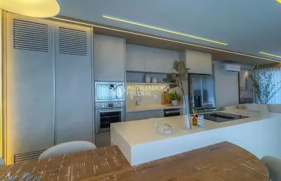 Apartamento com 2 quartos à venda na rua jorge cherem, 30, jurerê, florianópolis, 85 m2 por r$ 2.722.000