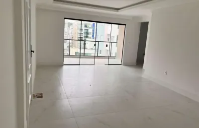 Apartamento com 4 quartos à venda na rua 216, 155, meia praia, itapema, 170 m2 por r$ 2.100.000