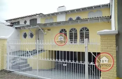Excelente casa comercial  236m² -  bairro mercês - dom12