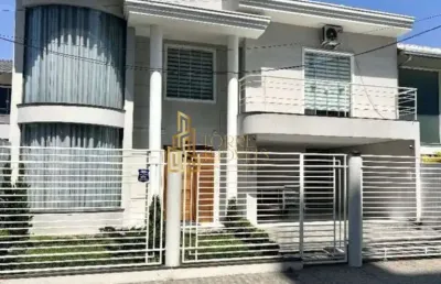 Casa com 3 quartos à venda na rua antônio adão dias, 389, são judas, itajaí, 180 m2 por r$ 1.750.000