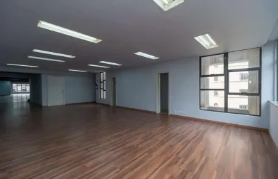 Prédio à venda na Praça General Osório, 77, Centro, Curitiba