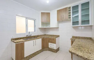 Sobrado à venda – santo inácio, curitiba | 3 quartos e 3 vagas
