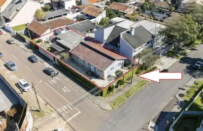 Terreno de esquina no bairro portão – excelente oportunidade para construtores!