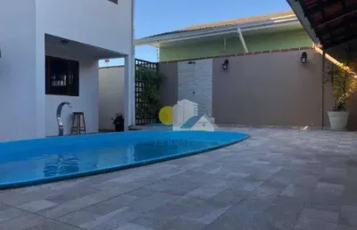 Casa linda em guaratuba  03 quartos suite 04 vagas aceita permuta ótima localização