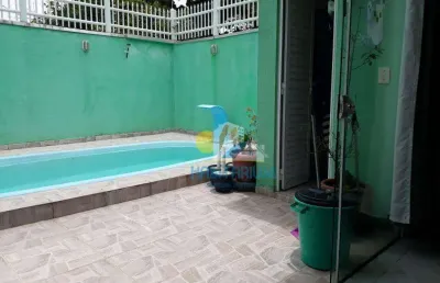 Balneario gaivotas sobrado 3 dorm, 2 vagas, próximo ao mar