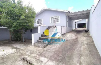Duas casas no mesmo terreno 04 quartos c/churrasqueira em colombo