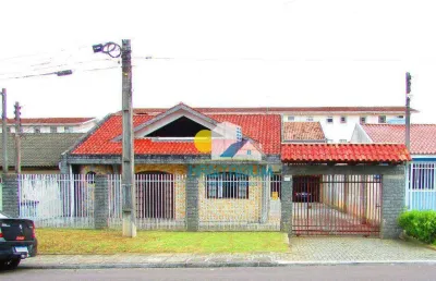 Duas residências, casa e sobrado no terreno, santa cândida