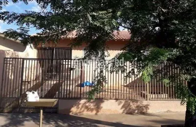 Casa à venda 2 quartos, 1 suite, 3 vagas, 200m², conjunto vivi xavier, londrina - pr