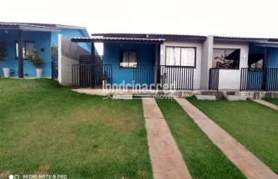 Linda casa no condomínio viva londrina com 3 dormitórios, sala, cozinha, banheiro social, 2 vagas d