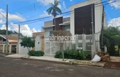 Casa mobiliada de alto padrão em rolândia – 420m², 3 suítes, piscina, jacuzzi, área de lazer, churr
