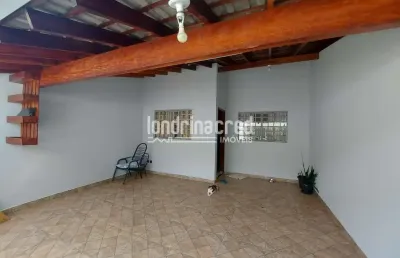 Casa à venda na zona leste – 2 quartos, área gourmet, garagem coberta e ótima localização! perto de