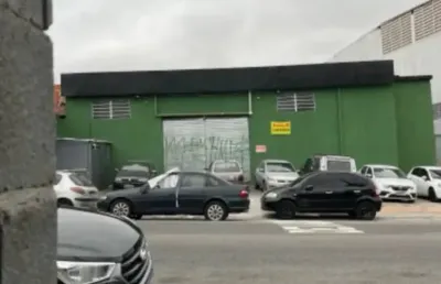Barracão / Galpão / Depósito para alugar na Avenida Benedito Alves Turíbio, Padroeira, Osasco