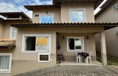Casa em condomínio fechado à 50 metros da praia rasa - búzios