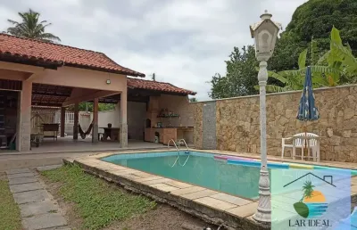 Casa com piscina e quintal amplo em iguabinha - araruama