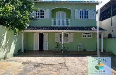 Casa duplex com 3 quartos no jardim peró - cabo frio