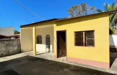 Casa com 3 quartos à venda na Praça da Bandeira, Araruama 