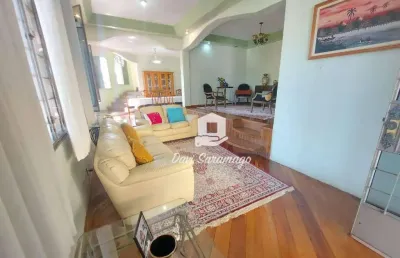 Casa com 5 quartos à venda na Rua Mário Joaquim Santana, São Francisco, Niterói