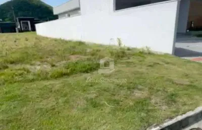 Terreno em condomínio fechado à venda na Rua A, Cajueiros (Itaipuaçu), Maricá
