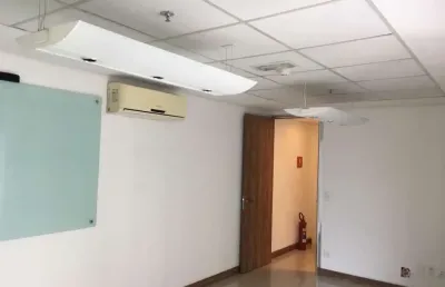 Sala comercial à venda na Rua Gavião Peixoto, Icaraí, Niterói