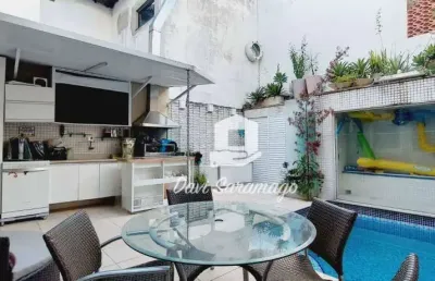 Casa com 3 quartos à venda na Rua Araribóia, São Francisco, Niterói