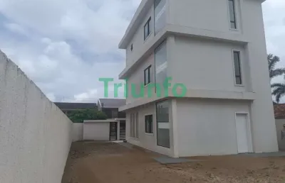 Sobrado com 3 quartos  à venda, 197.00 m2 por r$1780000.00  -  - matinhos/pr