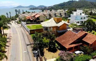 Linda casa 3 dorm em cacupé muito bem localizada e perto do mar