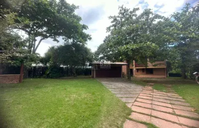 Localização rara! casa frente ao mar em jurerê internacional