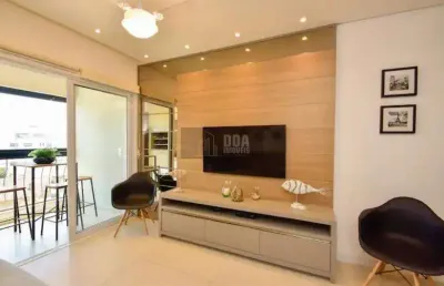 Belíssimo apartamento em jurerê, a apenas 40 metros do mar.