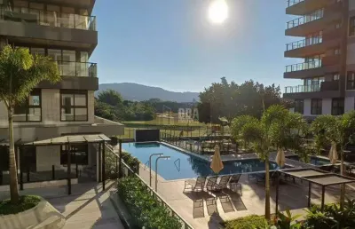Unidade nova, com linda vista no centro de jurerê internacional