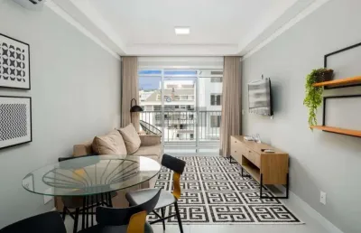 Apartamento mobiliado a 150 metros da praia de jurerê