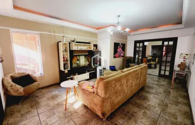 Casa com 3 quartos à venda na rua alice brandão, jardim califórnia, taubaté por r$ 795.000