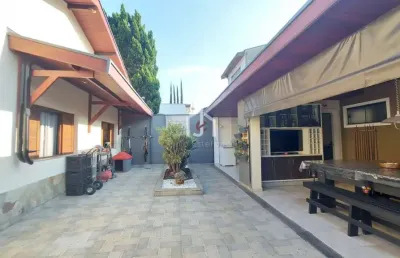 Casa com 5 quartos à venda na rua espanha, jardim das nações, taubaté por r$ 1.100.000