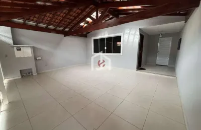 Casa com 2 quartos à venda na rua pedro marcon, parque senhor do bonfim, taubaté por r$ 460.000