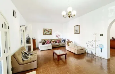 Casa com 4 quartos à venda na rua sete de setembro, jardim santa clara, taubaté por r$ 650.000