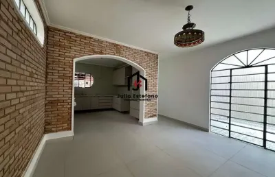 Casa com 3 quartos para alugar na rua coronel gomes nogueira, centro, taubaté por r$ 4.500